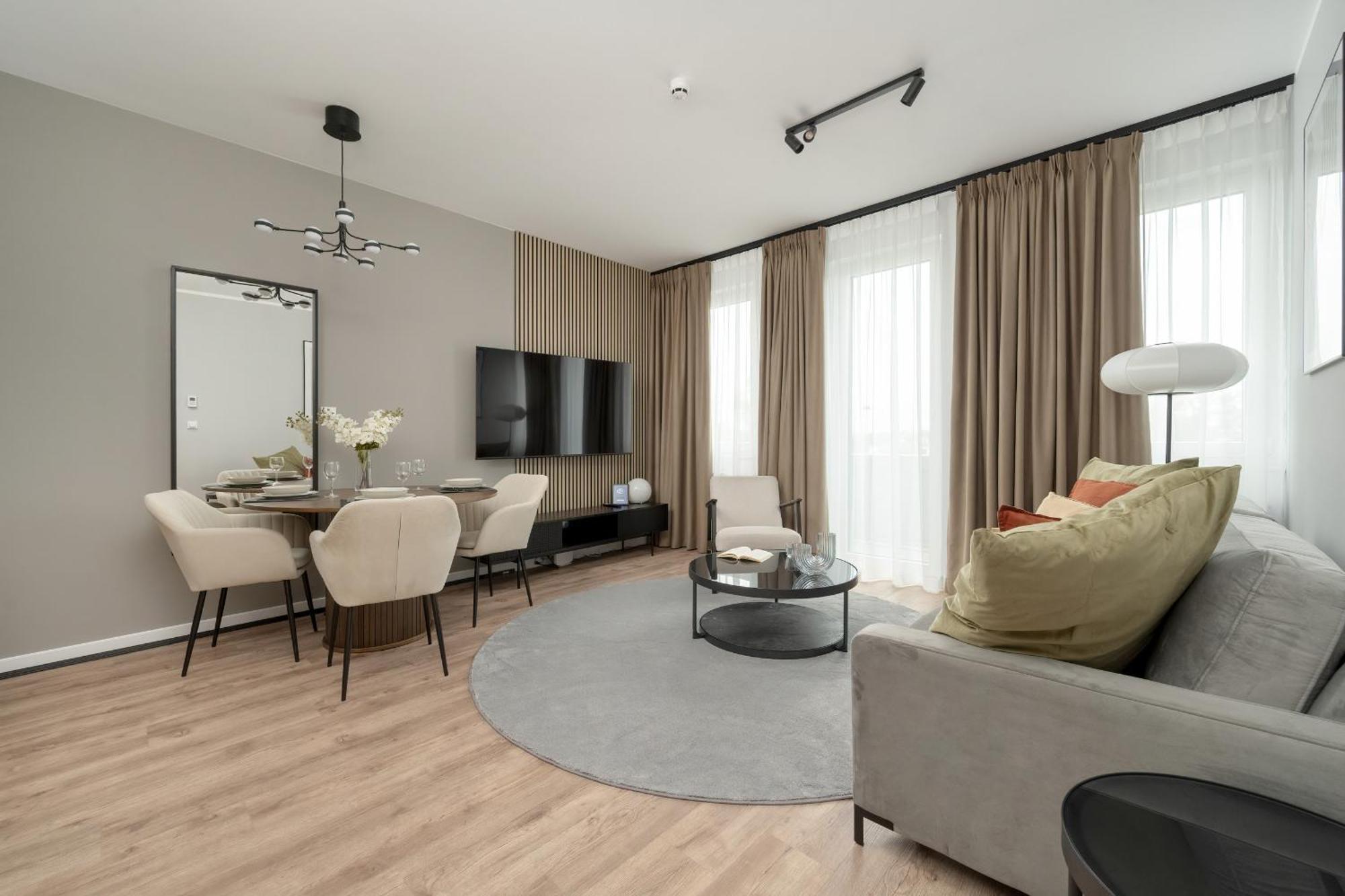 Zwycieska Z Klimatyzacja, Free Garage By Renters Apartment